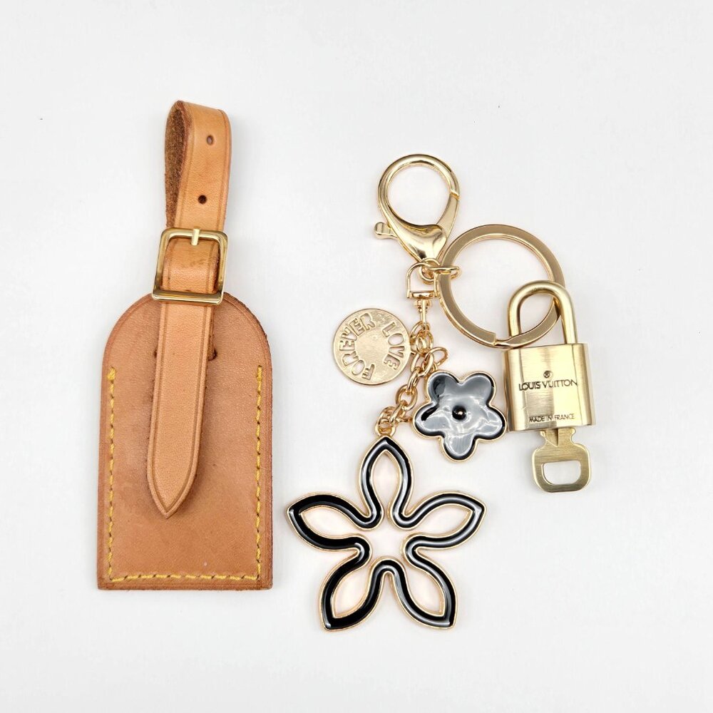 Authentic Louis Vuitton Luggage Nametag and Gold Padlock with Unbranded Keycharm - Picture 9 of 12